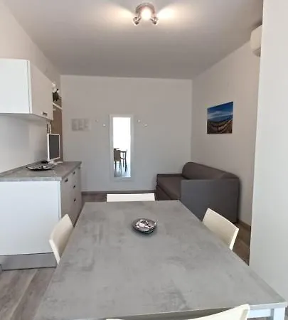 Casa Bivi - With 1 And 2 Bedrooms - Click Here For Availabilities