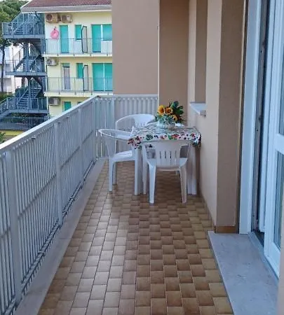 Casa Bivi - With 1 And 2 Bedrooms - Click Here For Availabilities *