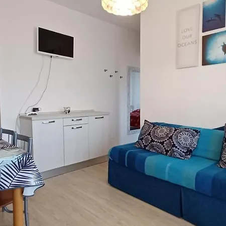 Casa Bivi - With 1 And 2 Bedrooms - Click Here For Availabilities דירה ליגננו סביאדורו